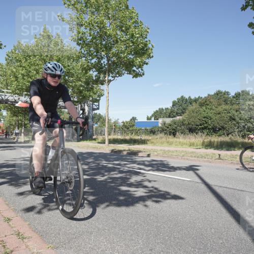 09.08.2026 - GEWOBA Citytriathlon Bremen Michael Burmester http://msf.ph/oto/9956139 09.08.2026 12:35:39 Radfahren 552, 758, 814, 895 meine-sportfotos.de