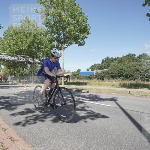09.08.2026 - GEWOBA Citytriathlon Bremen Michael Burmester http://msf.ph/oto/9956141 09.08.2026 12:35:42 Radfahren 552, 758, 814, 895 meine-sportfotos.de