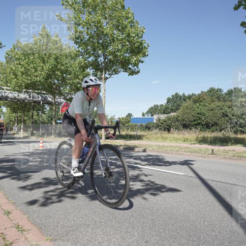 09.08.2026 - GEWOBA Citytriathlon Bremen Michael Burmester http://msf.ph/oto/9956155 09.08.2026 12:36:00 Radfahren 564, 595, 737, 803, 820, 869, 901, 918, 981, 1009, 1155 meine-sportfotos.de