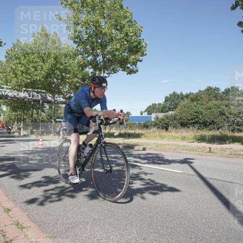 09.08.2026 - GEWOBA Citytriathlon Bremen Michael Burmester http://msf.ph/oto/9956209 09.08.2026 12:37:18 Radfahren 566, 568, 627, 728, 744, 788, 790, 792, 812, 839, 938, 1126, 1142 meine-sportfotos.de