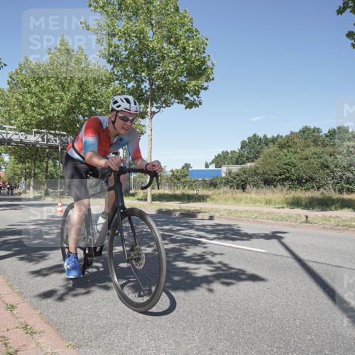 09.08.2026 - GEWOBA Citytriathlon Bremen Michael Burmester http://msf.ph/oto/9956255 09.08.2026 12:38:27 Radfahren 541, 570, 596, 623, 637, 672, 695, 762, 886, 912 meine-sportfotos.de