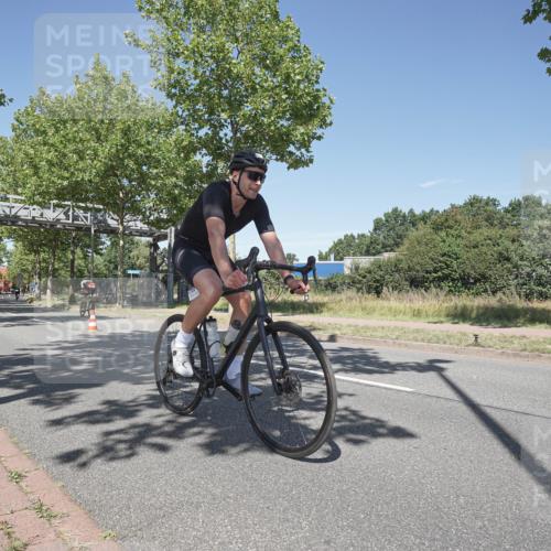 09.08.2026 - GEWOBA Citytriathlon Bremen Michael Burmester http://msf.ph/oto/9956311 09.08.2026 12:39:56 Radfahren 675, 693, 696, 796, 876, 923, 968, 972, 998, 1012, 1120, 1154 meine-sportfotos.de
