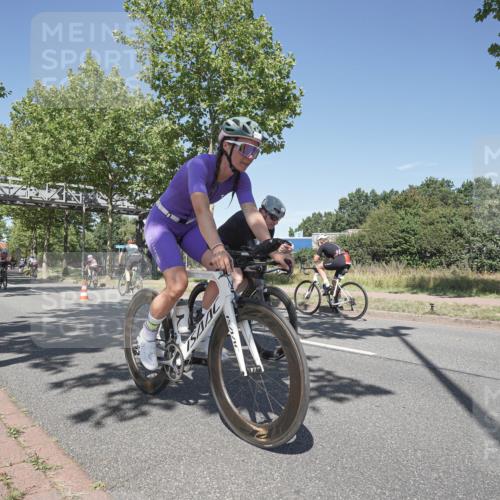 09.08.2026 - GEWOBA Citytriathlon Bremen Michael Burmester http://msf.ph/oto/9956355 09.08.2026 12:40:49 Radfahren 586, 601, 620, 644, 651, 774, 805, 810, 976, 1136 meine-sportfotos.de