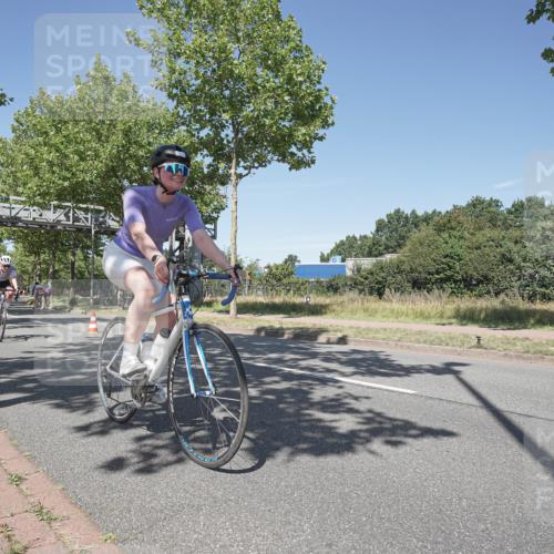 09.08.2026 - GEWOBA Citytriathlon Bremen Michael Burmester http://msf.ph/oto/9956449 09.08.2026 12:43:25 Radfahren 546, 558, 621, 643, 674, 700, 712, 732, 797, 859, 887, 898, 944, 945, 989, 991, 996, 1105, 1108, 1148 meine-sportfotos.de