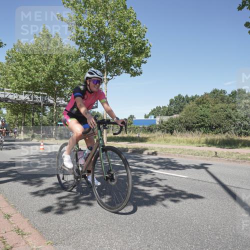 09.08.2026 - GEWOBA Citytriathlon Bremen Michael Burmester http://msf.ph/oto/9956453 09.08.2026 12:43:29 Radfahren 546, 621, 643, 674, 700, 712, 732, 797, 898, 944, 989, 991, 1105, 1108, 1148 meine-sportfotos.de