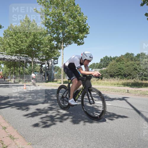09.08.2026 - GEWOBA Citytriathlon Bremen Michael Burmester http://msf.ph/oto/9956582 09.08.2026 12:46:42 Radfahren 112, 579, 591, 650, 652, 692 meine-sportfotos.de