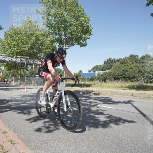 09.08.2026 - GEWOBA Citytriathlon Bremen Michael Burmester http://msf.ph/oto/9956629 09.08.2026 12:48:00 Radfahren 563, 618, 683, 688, 811, 883, 904, 1103, 1116 meine-sportfotos.de