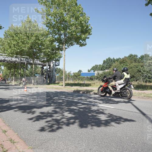 09.08.2026 - GEWOBA Citytriathlon Bremen Michael Burmester http://msf.ph/oto/9956660 09.08.2026 12:48:46 Radfahren 544, 561, 592, 645, 685, 795, 824, 882, 959 meine-sportfotos.de