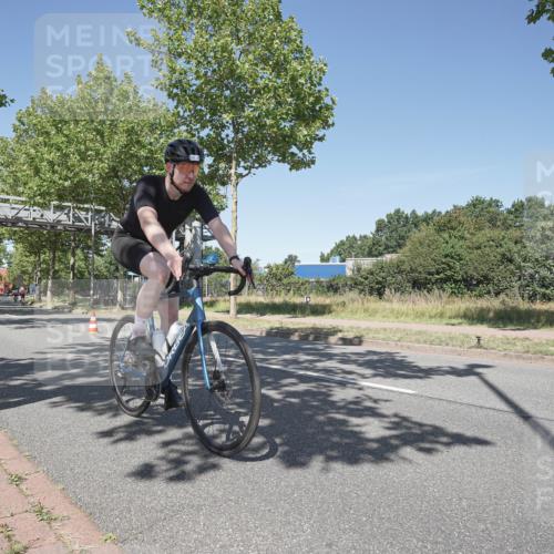 09.08.2026 - GEWOBA Citytriathlon Bremen Michael Burmester http://msf.ph/oto/9956666 09.08.2026 12:48:54 Radfahren 592, 641, 685, 824, 882, 959, 1141, 1149 meine-sportfotos.de