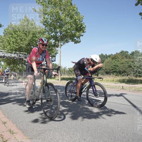 09.08.2026 - GEWOBA Citytriathlon Bremen Michael Burmester http://msf.ph/oto/9956680 09.08.2026 12:49:19 Radfahren 569, 583, 647, 757, 765, 905, 999, 1160 meine-sportfotos.de
