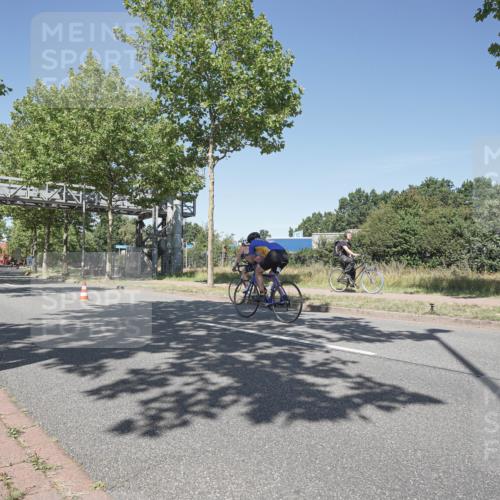 09.08.2026 - GEWOBA Citytriathlon Bremen Michael Burmester http://msf.ph/oto/9956717 09.08.2026 12:50:23 Radfahren 589, 947, 964, 1145 meine-sportfotos.de