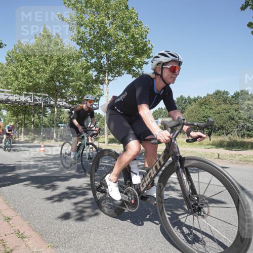 09.08.2026 - GEWOBA Citytriathlon Bremen Michael Burmester http://msf.ph/oto/9956727 09.08.2026 12:50:43 Radfahren 594, 648, 730, 737, 794, 799, 932, 993, 1016, 1137, 1139, 1158 meine-sportfotos.de
