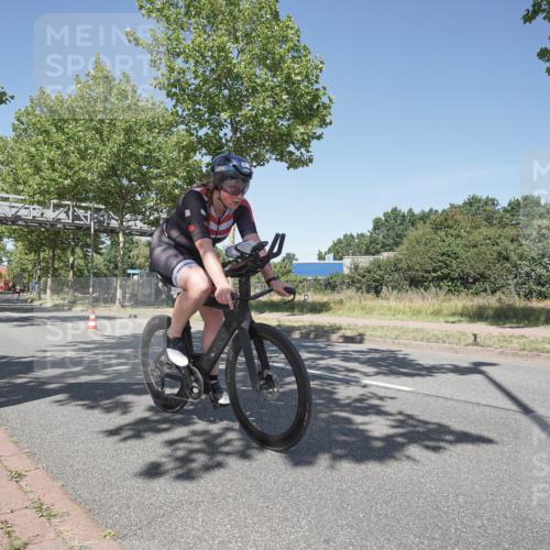 09.08.2026 - GEWOBA Citytriathlon Bremen Michael Burmester http://msf.ph/oto/9956730 09.08.2026 12:50:48 Radfahren 594, 624, 648, 730, 794, 799, 879, 932, 993, 1016, 1137, 1139 meine-sportfotos.de