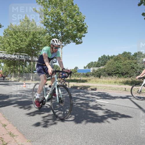 09.08.2026 - GEWOBA Citytriathlon Bremen Michael Burmester http://msf.ph/oto/9956796 09.08.2026 12:52:20 Radfahren 679, 682, 750, 826, 979, 1130 meine-sportfotos.de