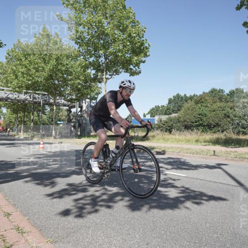 09.08.2026 - GEWOBA Citytriathlon Bremen Michael Burmester http://msf.ph/oto/9956802 09.08.2026 12:52:36 Radfahren 611, 636, 716, 726, 778, 807, 1009 meine-sportfotos.de