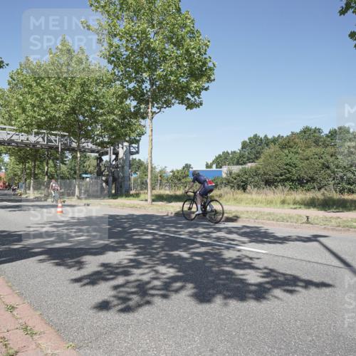 09.08.2026 - GEWOBA Citytriathlon Bremen Michael Burmester http://msf.ph/oto/9956822 09.08.2026 12:53:03 Radfahren 555, 600, 604, 748, 855, 920, 921, 1129 meine-sportfotos.de