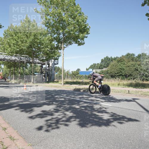 09.08.2026 - GEWOBA Citytriathlon Bremen Michael Burmester http://msf.ph/oto/9956886 09.08.2026 12:54:28 Radfahren 574, 577, 639, 781, 812, 816, 864, 895, 1006, 1127 meine-sportfotos.de