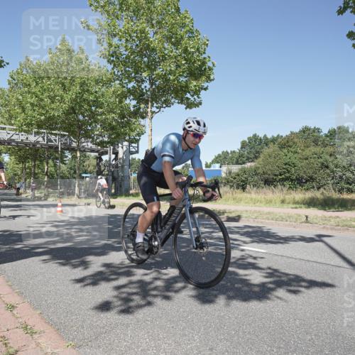 09.08.2026 - GEWOBA Citytriathlon Bremen Michael Burmester http://msf.ph/oto/9956896 09.08.2026 12:54:45 Radfahren 541, 596, 623, 695, 733, 744, 935, 1118, 1142 meine-sportfotos.de