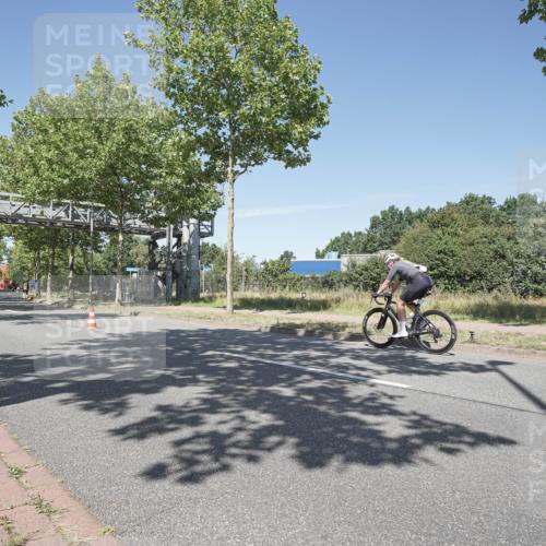 09.08.2026 - GEWOBA Citytriathlon Bremen Michael Burmester http://msf.ph/oto/9956913 09.08.2026 12:55:13 Radfahren 565, 568, 705, 743, 745, 789, 911, 970 meine-sportfotos.de