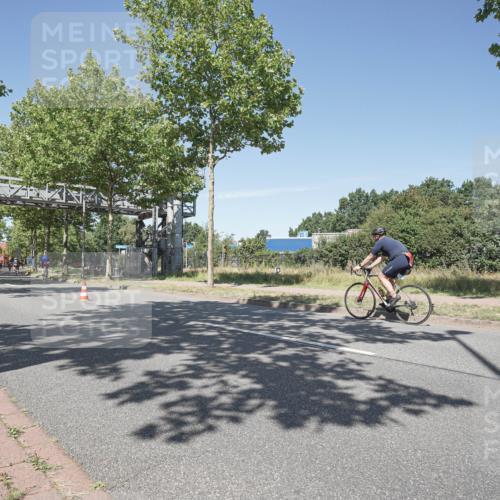 09.08.2026 - GEWOBA Citytriathlon Bremen Michael Burmester http://msf.ph/oto/9956920 09.08.2026 12:55:21 Radfahren 565, 705, 743, 789, 911, 930, 970, 1147 meine-sportfotos.de