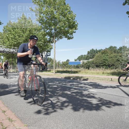 09.08.2026 - GEWOBA Citytriathlon Bremen Michael Burmester http://msf.ph/oto/9956955 09.08.2026 12:56:12 Radfahren 564, 664, 667, 673, 763, 780, 810, 819, 897, 912, 1005, 1126, 1156 meine-sportfotos.de