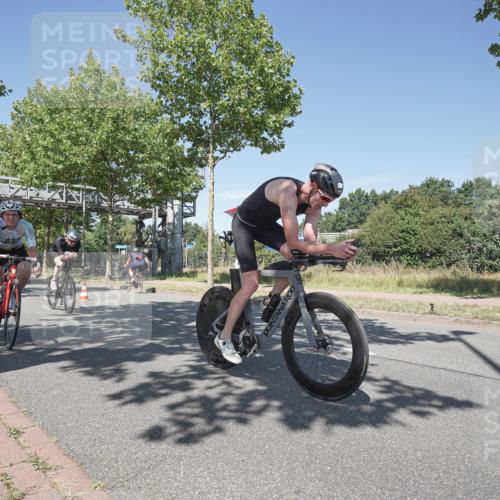 09.08.2026 - GEWOBA Citytriathlon Bremen Michael Burmester http://msf.ph/oto/9956964 09.08.2026 12:56:24 Radfahren 664, 671, 673, 759, 871, 912, 1017, 1113 meine-sportfotos.de