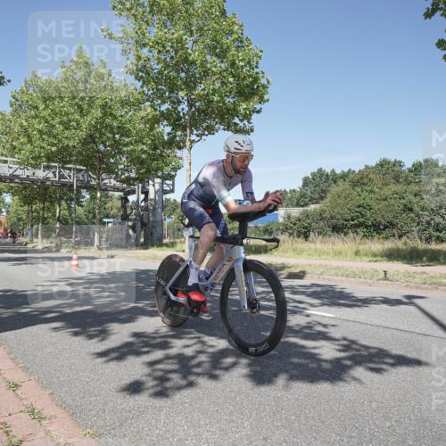 09.08.2026 - GEWOBA Citytriathlon Bremen Michael Burmester http://msf.ph/oto/9956981 09.08.2026 12:56:52 Radfahren 601, 620, 740, 762, 767, 840, 1012 meine-sportfotos.de
