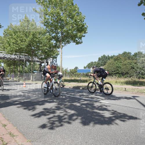 09.08.2026 - GEWOBA Citytriathlon Bremen Michael Burmester http://msf.ph/oto/9957011 09.08.2026 12:57:26 Radfahren 586, 603, 701, 702, 806, 834, 838, 858, 886, 982 meine-sportfotos.de