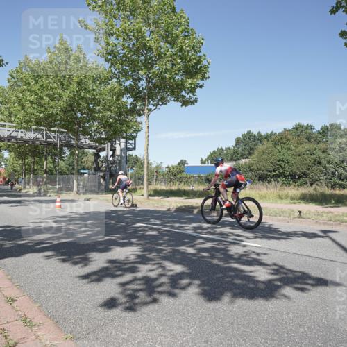 09.08.2026 - GEWOBA Citytriathlon Bremen Michael Burmester http://msf.ph/oto/9957063 09.08.2026 12:59:03 Radfahren 588, 626, 656, 672, 1148 meine-sportfotos.de