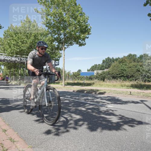 09.08.2026 - GEWOBA Citytriathlon Bremen Michael Burmester http://msf.ph/oto/9957072 09.08.2026 12:59:24 Radfahren 635, 693, 732, 805, 1115 meine-sportfotos.de