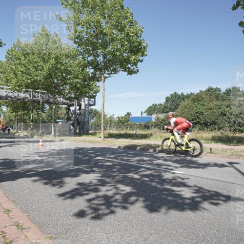 09.08.2026 - GEWOBA Citytriathlon Bremen Michael Burmester http://msf.ph/oto/9957100 09.08.2026 13:00:06 Radfahren 543, 674, 771, 849, 942, 1159 meine-sportfotos.de