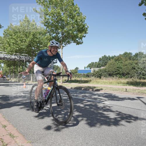 09.08.2026 - GEWOBA Citytriathlon Bremen Michael Burmester http://msf.ph/oto/9957113 09.08.2026 13:00:25 Radfahren 621, 660, 661, 753, 915, 1010, 1128 meine-sportfotos.de