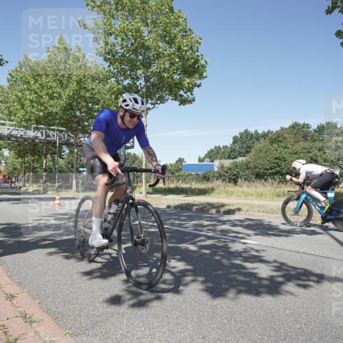 09.08.2026 - GEWOBA Citytriathlon Bremen Michael Burmester http://msf.ph/oto/9957116 09.08.2026 13:00:32 Radfahren 621, 633, 649, 661, 700, 720, 753, 870, 915, 1010, 1123 meine-sportfotos.de