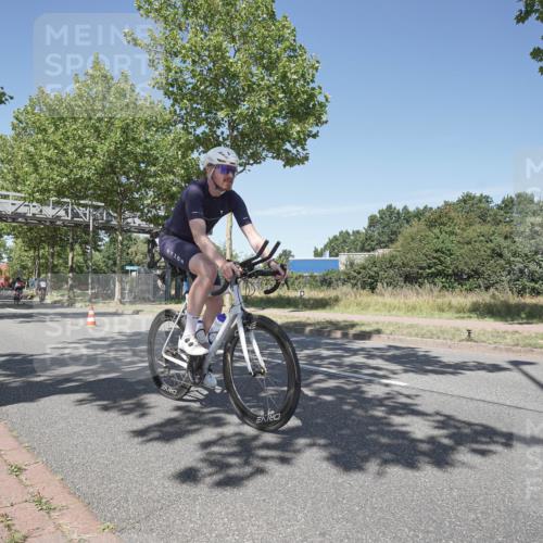 09.08.2026 - GEWOBA Citytriathlon Bremen Michael Burmester http://msf.ph/oto/9957121 09.08.2026 13:00:37 Radfahren 621, 633, 649, 700, 720, 870, 915, 933, 940, 989, 1010, 1104, 1123 meine-sportfotos.de