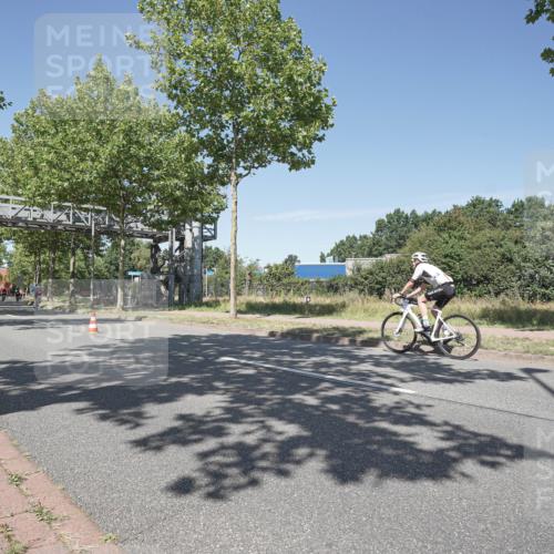 09.08.2026 - GEWOBA Citytriathlon Bremen Michael Burmester http://msf.ph/oto/9957142 09.08.2026 13:01:07 Radfahren 558, 643, 644, 782, 785, 797, 843, 944 meine-sportfotos.de