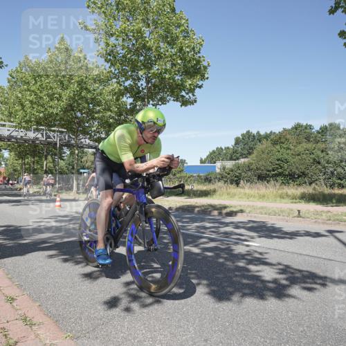 09.08.2026 - GEWOBA Citytriathlon Bremen Michael Burmester http://msf.ph/oto/9957152 09.08.2026 13:01:19 Radfahren 551, 556, 558, 643, 666, 714, 782, 797, 801, 854, 878, 1140 meine-sportfotos.de