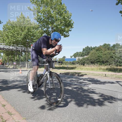 09.08.2026 - GEWOBA Citytriathlon Bremen Michael Burmester http://msf.ph/oto/9957186 09.08.2026 13:01:59 Radfahren 546, 610, 731, 764, 813, 831, 887, 889, 957, 1125 meine-sportfotos.de