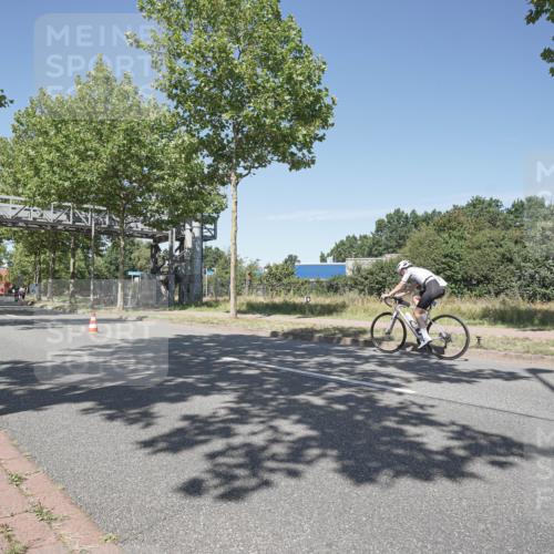 09.08.2026 - GEWOBA Citytriathlon Bremen Michael Burmester http://msf.ph/oto/9957197 09.08.2026 13:02:10 Radfahren 546, 610, 629, 731, 813, 887, 889, 890, 957, 1125 meine-sportfotos.de