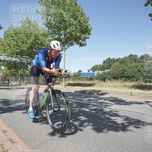 09.08.2026 - GEWOBA Citytriathlon Bremen Michael Burmester http://msf.ph/oto/9957203 09.08.2026 13:02:26 Radfahren 614, 632, 676, 723, 791, 873, 966, 1007, 1011 meine-sportfotos.de