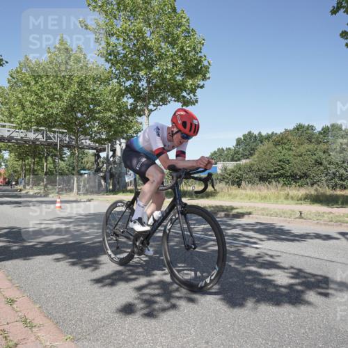 09.08.2026 - GEWOBA Citytriathlon Bremen Michael Burmester http://msf.ph/oto/9957294 09.08.2026 13:04:40 Radfahren 112, 569, 692, 697, 856, 962, 1002, 1152, 1160 meine-sportfotos.de
