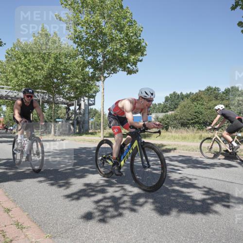 09.08.2026 - GEWOBA Citytriathlon Bremen Michael Burmester http://msf.ph/oto/9957308 09.08.2026 13:05:08 Radfahren 652, 747, 777, 818, 917, 922, 1139 meine-sportfotos.de