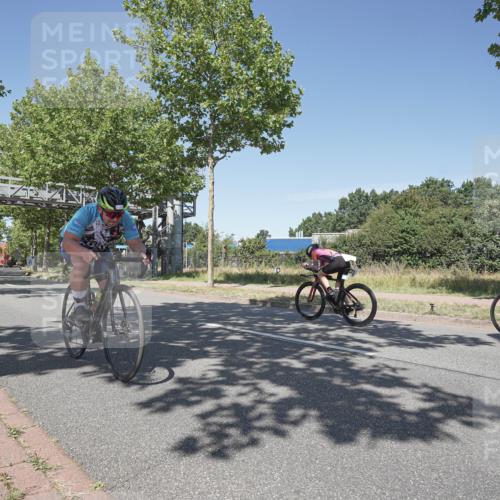 09.08.2026 - GEWOBA Citytriathlon Bremen Michael Burmester http://msf.ph/oto/9957329 09.08.2026 13:05:50 Radfahren 561, 593, 618, 913, 958, 1116, 1145 meine-sportfotos.de