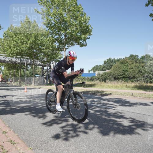 09.08.2026 - GEWOBA Citytriathlon Bremen Michael Burmester http://msf.ph/oto/9957342 09.08.2026 13:06:11 Radfahren 540, 547, 619, 765, 969 meine-sportfotos.de