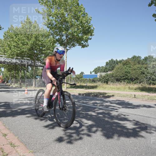 09.08.2026 - GEWOBA Citytriathlon Bremen Michael Burmester http://msf.ph/oto/9957365 09.08.2026 13:06:52 Radfahren 544, 554, 563, 644, 719, 784, 874, 924, 983 meine-sportfotos.de