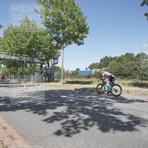 09.08.2026 - GEWOBA Citytriathlon Bremen Michael Burmester http://msf.ph/oto/9957385 09.08.2026 13:07:46 Radfahren 590, 648, 875, 932 meine-sportfotos.de
