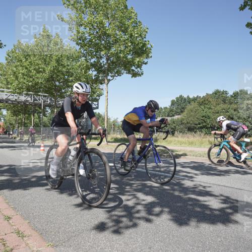 09.08.2026 - GEWOBA Citytriathlon Bremen Michael Burmester http://msf.ph/oto/9957427 09.08.2026 13:09:01 Radfahren 589, 594, 899, 1133 meine-sportfotos.de