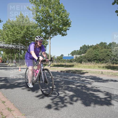 09.08.2026 - GEWOBA Citytriathlon Bremen Michael Burmester http://msf.ph/oto/9957448 09.08.2026 13:09:41 Radfahren 585, 877, 905, 914, 946, 947, 963, 999, 1009, 1129, 1141 meine-sportfotos.de