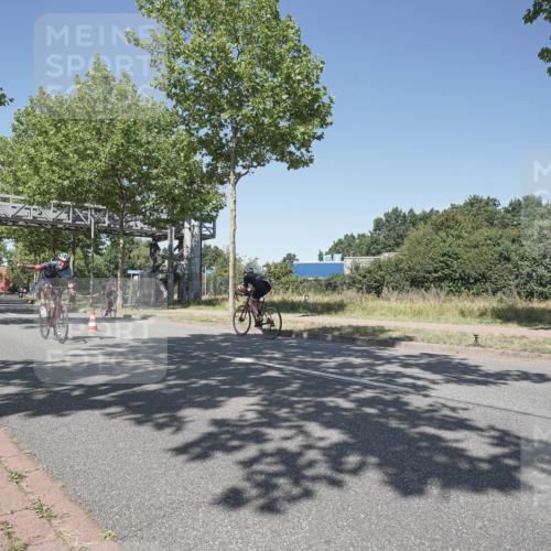09.08.2026 - GEWOBA Citytriathlon Bremen Michael Burmester http://msf.ph/oto/9957462 09.08.2026 13:10:05 Radfahren 545, 739, 778, 799, 807, 880, 1130 meine-sportfotos.de