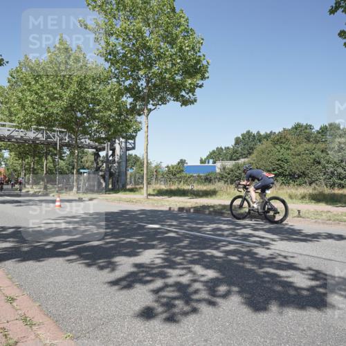 09.08.2026 - GEWOBA Citytriathlon Bremen Michael Burmester http://msf.ph/oto/9957470 09.08.2026 13:10:18 Radfahren 545, 748, 778, 807, 1130 meine-sportfotos.de