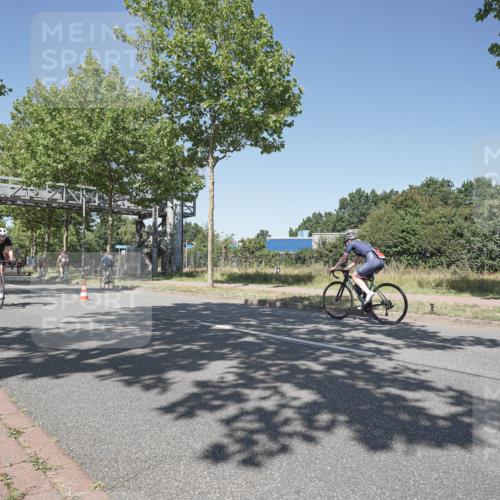 09.08.2026 - GEWOBA Citytriathlon Bremen Michael Burmester http://msf.ph/oto/9957486 09.08.2026 13:10:45 Radfahren 598, 716, 717, 750, 823, 967 meine-sportfotos.de